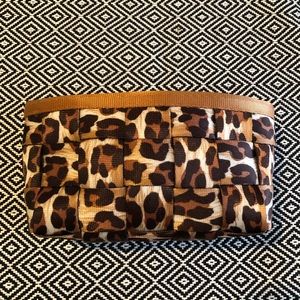 Harvey’s seatbelt travel makeup bag clutch NWOT